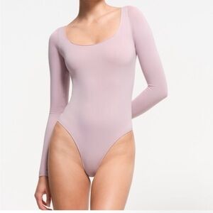 NWT SKIMS Womans Dusk Bodysuit